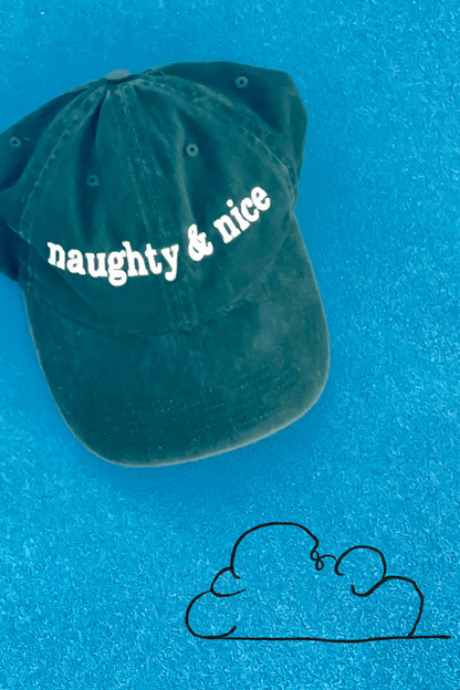 Naughty & Nice Holiday Hat | Muse Ever After